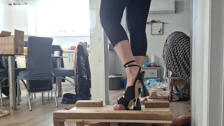 Miss jj chose: Lubang kemuliaan sahaja pembuat telur