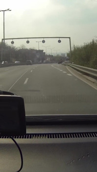 Kráska stříká po celém taxíku