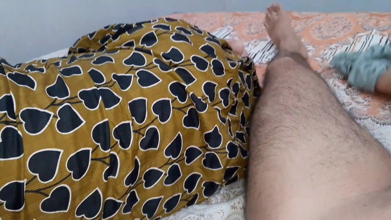 QueenbeautyQB: Massage surprise pour une femme mariée indienne