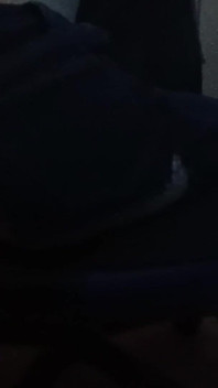 Lia e seus jeans rasgados