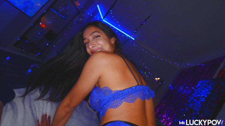Mr.Lucky POV: Brunette bounces her bubble ass back on the dick