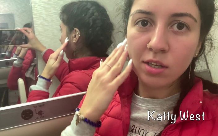 Katty West: Ma vidéo de toilette en solo