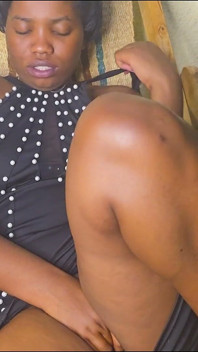 African Musliim Single Mom with Big Ass She Has Too Wet Pussy