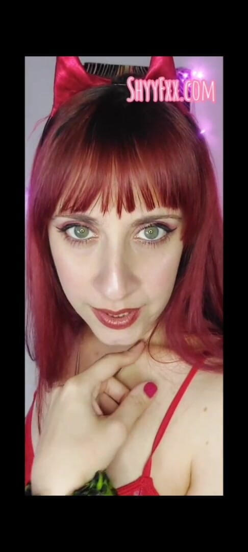 Tu Gauchita Argentina: Shyfxx mempermalukan kontol pendek ini atas permintaannya! JOI Femdom