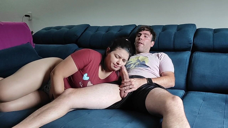 Sashasweet: Il Mio Coinquilino Prende Il Suo Cazzo Di Sorpresa