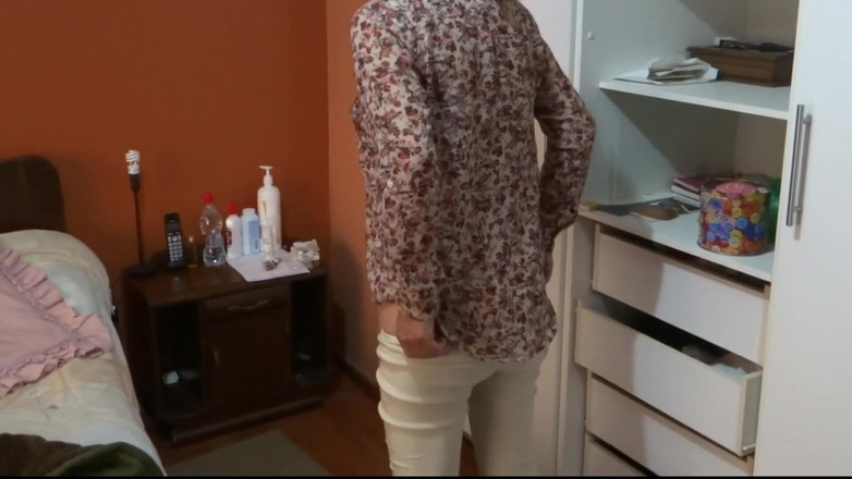 Ardientes69: Istriku yang hot banget dan jalang