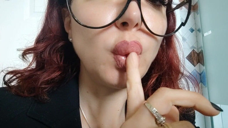 savannahamatoriale: Secretaria maravilla