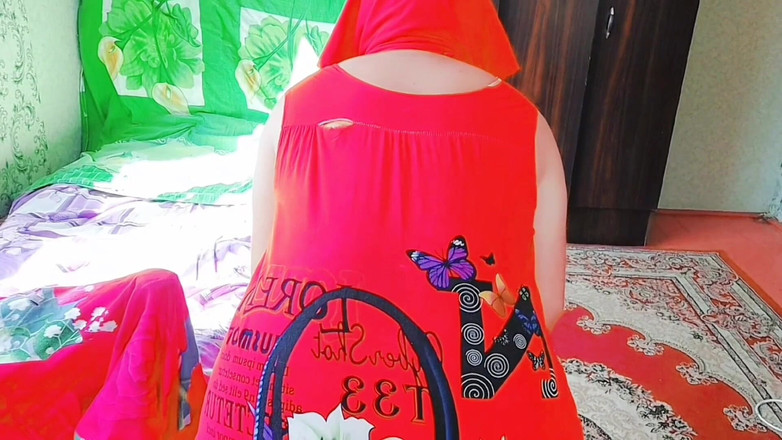 Kitty_Cross: Une superbe beauté trans profite d’un soleil chaud sur le...