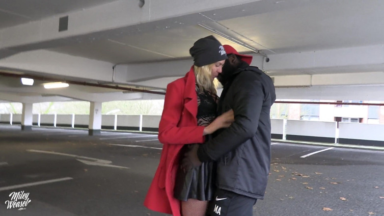 Miley Weasel: Blonde Bitch Fucked by Old BBC at the Parking Lot