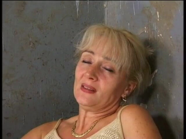 Milf in Love: Stiefmuttern in hitze - DVD