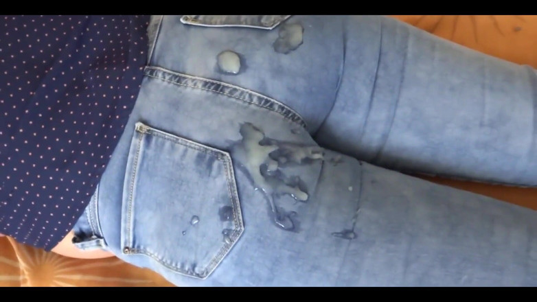 Ardientes69: Pembantu rumah kami menikmati isteri saya, mereka melancap dan memancut...