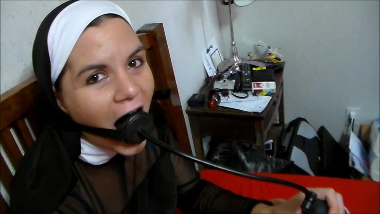 Selfgags classic: 尼僧にもニーズがあります!