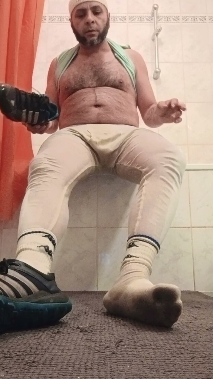 SmokedAlloy2: Dirty-jb Completely Pissed off in the Toilet. Underwear and Socks