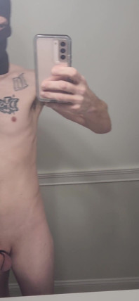 Lonely Single Male Looking for Woman Partners!