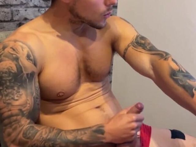 Doble Cumshoot in 2 Minutes! 1 of Them Without Hands!! (Boy gym)
