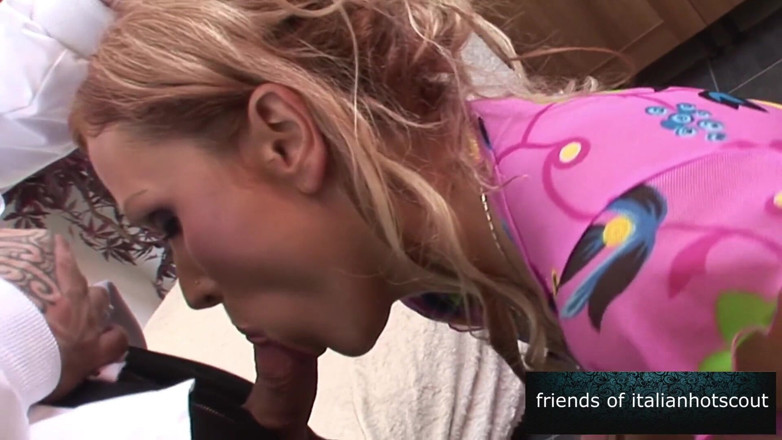 Italian hot scout and friends: Schöner dreier mit MILF mit dicken titten