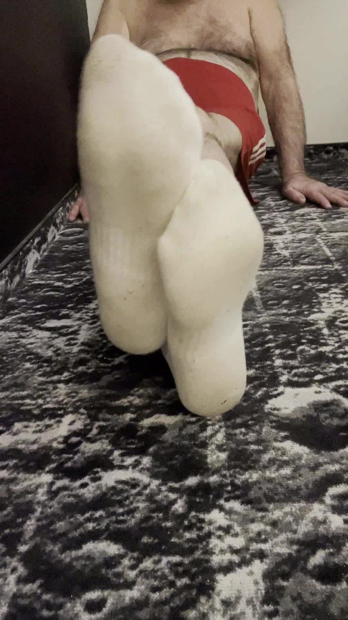 Coach Karl dude lodge: Coach Karl's Feet in His White Socks [8893]