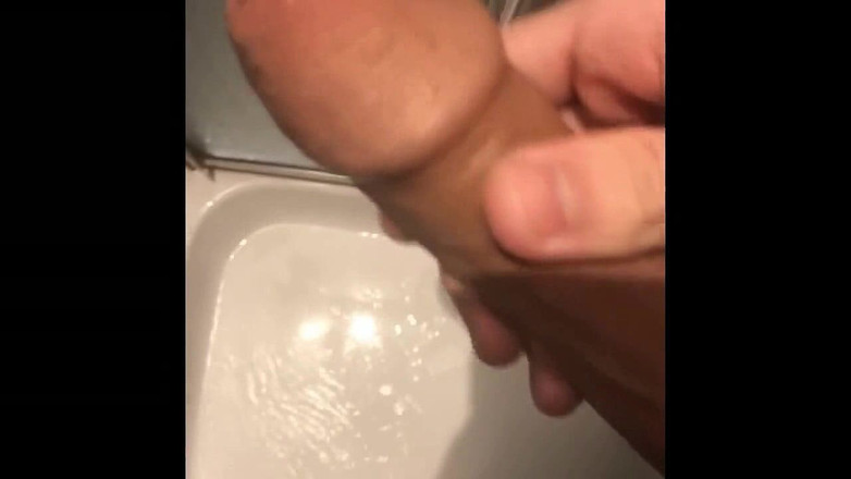 qaz11: Labă pe cameră-313