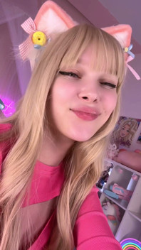 This Pink Top Just Feels Way Too Good..