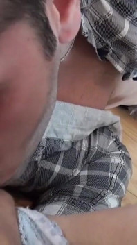 너무 예쁜 밀프 부동산 중개인이 더 빨리 팔려고 따먹히다