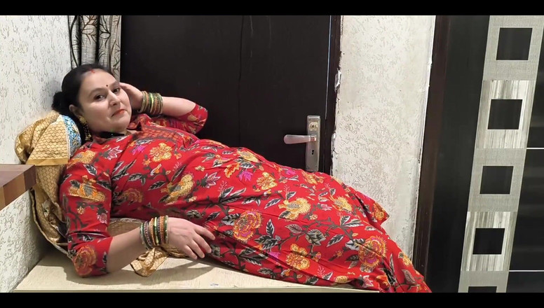 Pujaprem indian: 兰迪岳母饥渴的肛交和阴户操逼