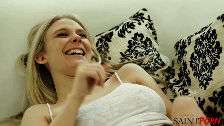 SaintPorn: Katie Jordin și Madison Foxx adoră gustul pizdei