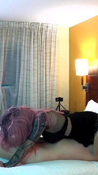 Sissy jade madison nyepong kontol cowok gotik - kompilasi 6