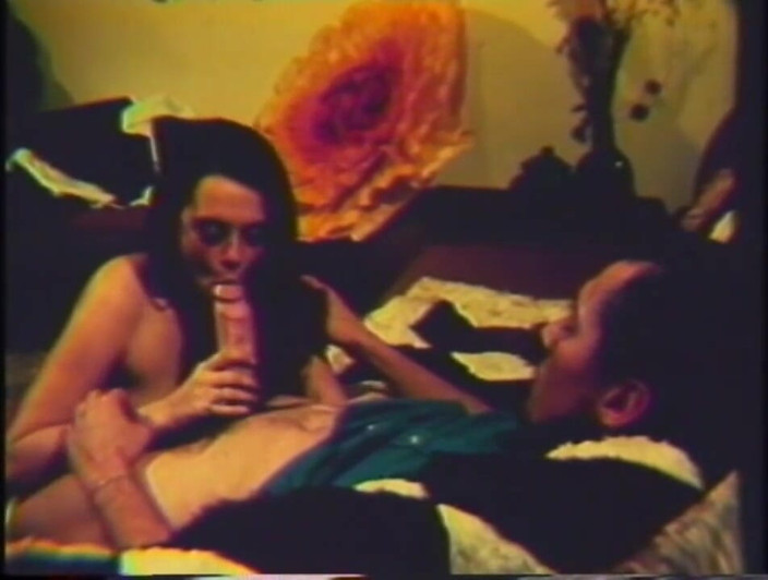 Vintage Usa: Sexy young girl in a vintage hard sex scene