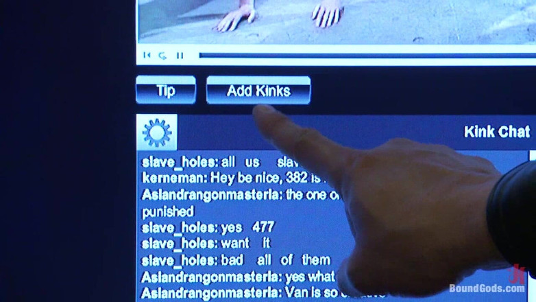 Bound gods: 노예 경매 - 라이브 촬영