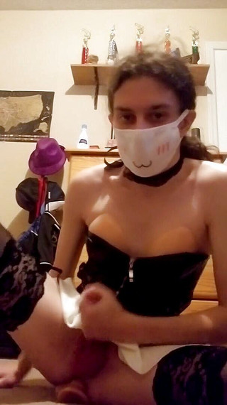 Nate's crossdressing site: お尻クソと精液を食べる