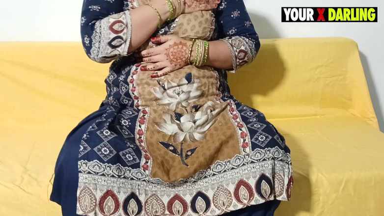 Jony Darling: Baculatá žena v domácnosti svedla svého přítele