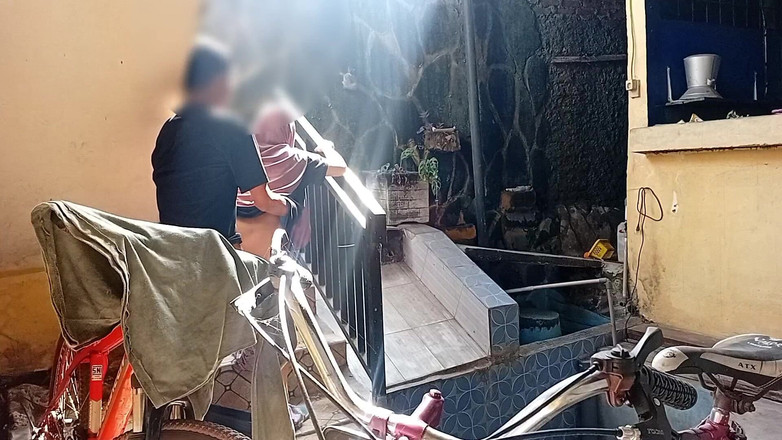 Famly sex: ajak entot sepupu ku hampur ketahuan ibu dan ayah nya...