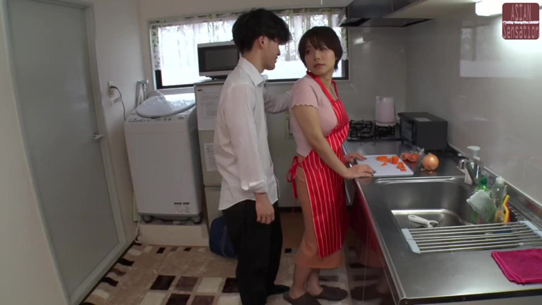 Juicy Bounce JAV Club: I've Been Getting Closer to the Person You Care About...