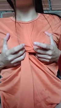 I'm Hot Do You Like My Big Tits?