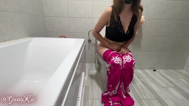 GassyKat: The Daily Toilet Episode 33