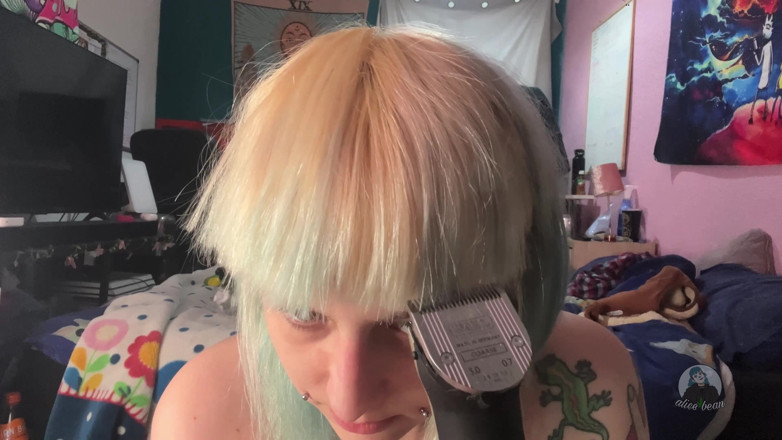 Alice Bean: 散髪練習