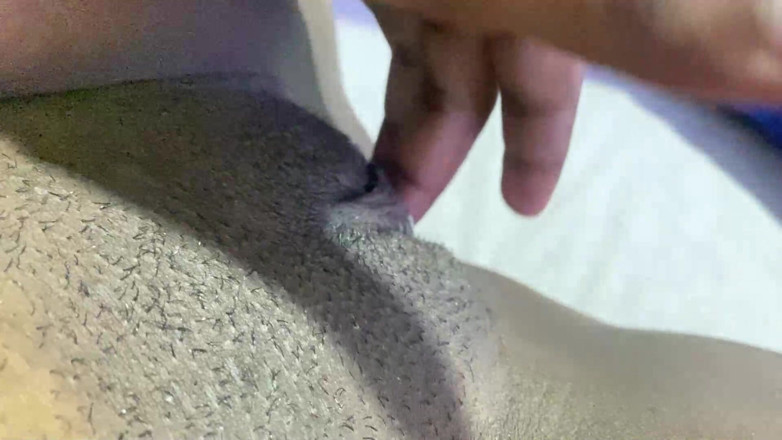 olivercastelistar: Üvey anne sıkı patlarıyla mastürbasyon yapıyor