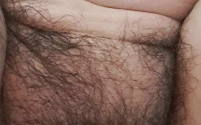 Mommy big hairy pussy: Macecha močí a dostane gangy