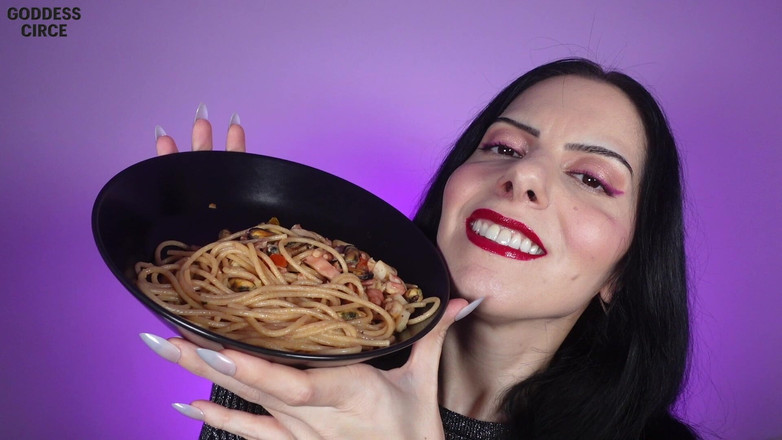 Goddess Circe: I Eat Spaghetti with Seafood - Close-up of My Mouth, 24 Teeth...