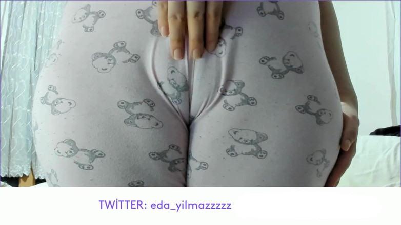 turk_milf_porno: Camel Toe - matură sexy turcoaică
