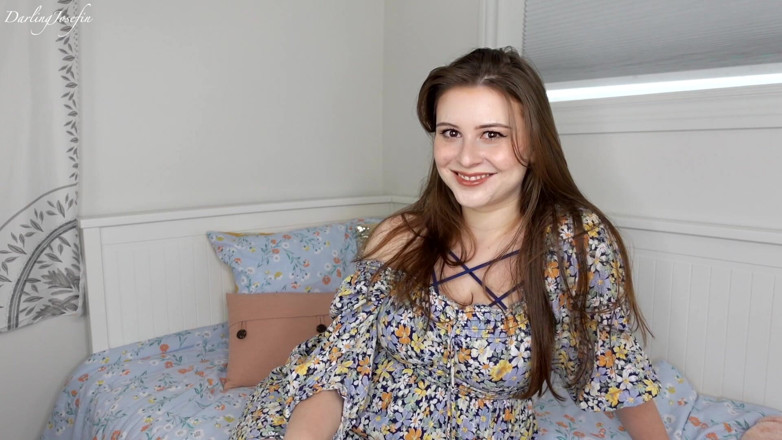 Darling Josefin: Дівчата просто дірки