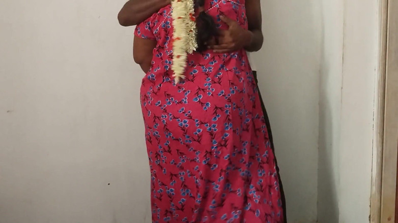 Santhi89: Tamilská sexy žena v domácnosti pěkně šuká bývalého přítele