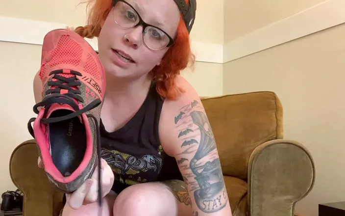 Deanna deadly: My dirty worn gym shoes