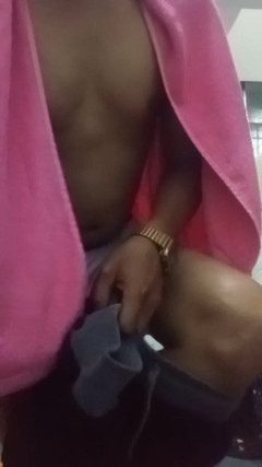 Mr Right: Dak Birichino