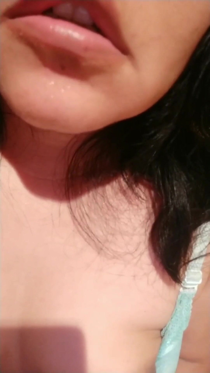Carla Villalobos: Esguicho de prazer com fetiche incluído da esposa puta milf...