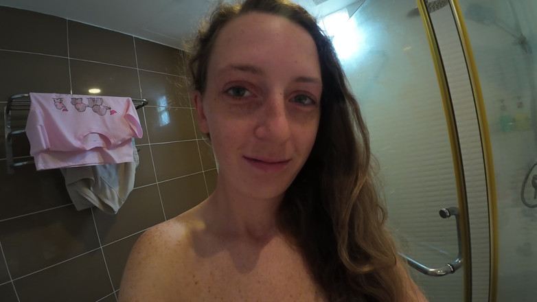 ScottishSweetie: Uctívej Svou Paní a Umyj Mi Kundičku