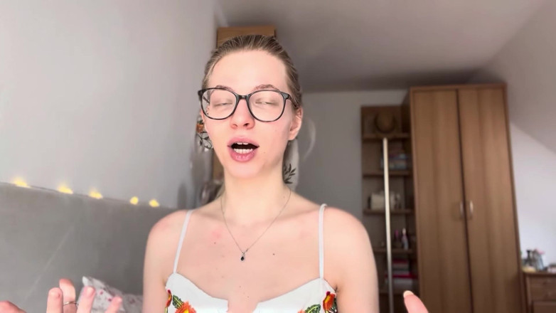 Goddess_Bella_Rae: Sissy Vs Gay