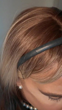 Transvestiert lutscht dildo