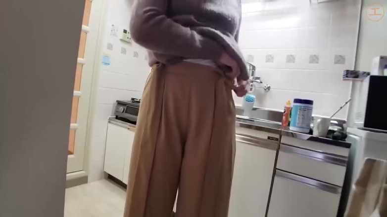 Asians in love: Isteri Asia creampie gaya doggy