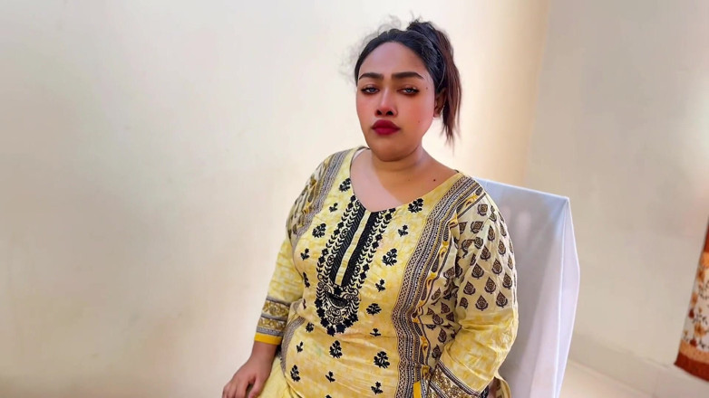 Aria Mia: Tailor dikongkek makcik Ayesha berpantat besar - makcik desi pantat besar...
